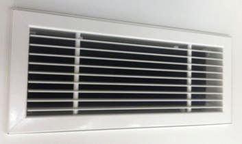 Linear Bar Grille 0 Deg Fixed Core White 